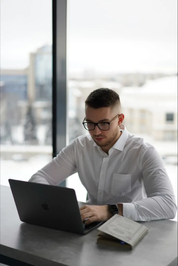 Carlos Mendoza, Business Spanish Expert